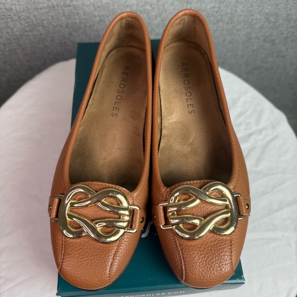Aerosoles Big Bet Women's Tan Brown Loafers Ballet Flats Gold Buckle Size 6.5 - Picture 1 of 7
